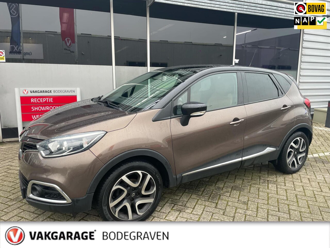 Renault Captur - 0.9 TCe Dynamique 2-Tone / trekhaak - AutoWereld.nl