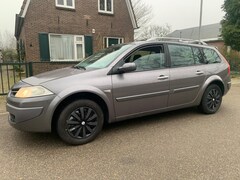 Renault Mégane Grand Tour - 1.6-16V Business Line