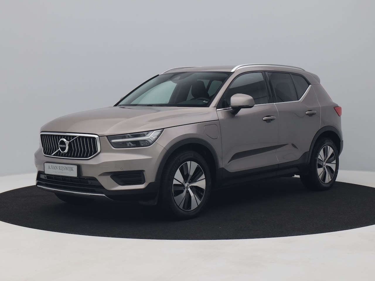 Volvo XC40 - 1.5 T5 Recharge Inscription Expression | CAMERA | KEYLESS - AutoWereld.nl