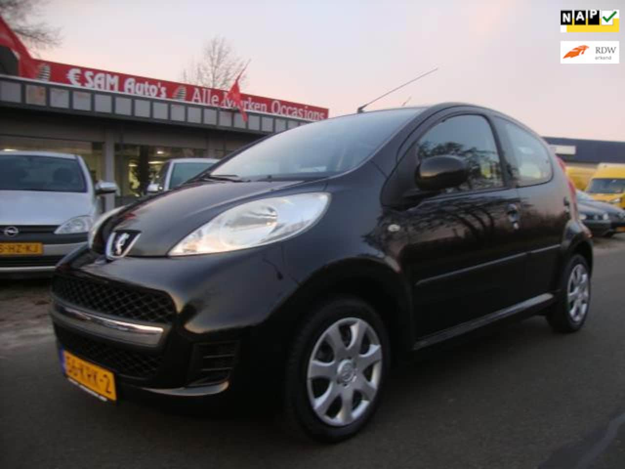 Peugeot 107 - 1.0-12V Sublime 1.0-12V Sublime ( Airco KM NAP ) - AutoWereld.nl