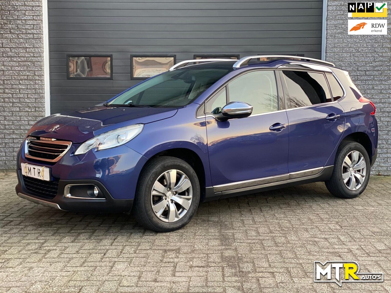 Peugeot 2008 - 1.2 VTi Allure Pack Premium Plus 2e EIG|NAP - AutoWereld.nl