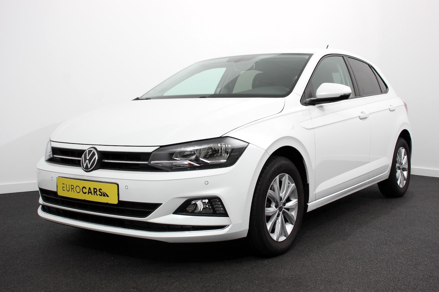 Volkswagen Polo - 1.0 TSI 110pk Highline Plus DSG | Apple Carplay/Android Auto | Dab | Parkeer sensoren | Ex - AutoWereld.nl