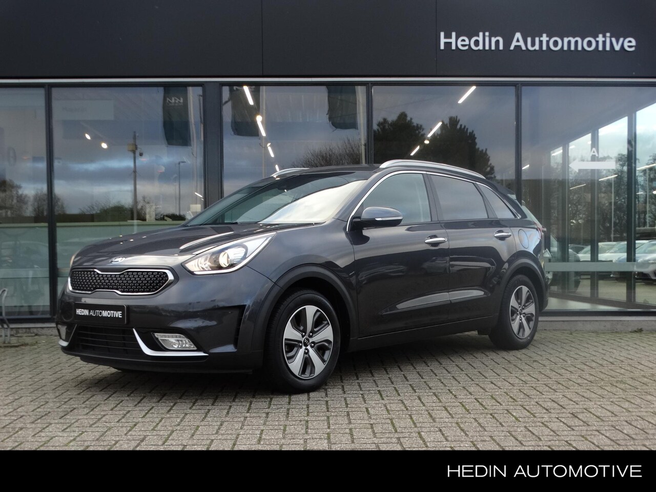 Kia Niro - 1.6 GDi Hybrid DynamicLine | Trekhaak | Navigatie | Camera | Climate control | Cruise cont - AutoWereld.nl