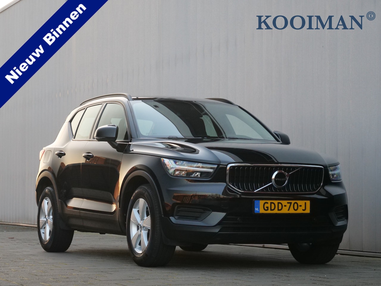 Volvo XC40 - 1.5 130pk T2 Momentum Core Camera / Stoel-Stuurverwarming / Climate - AutoWereld.nl