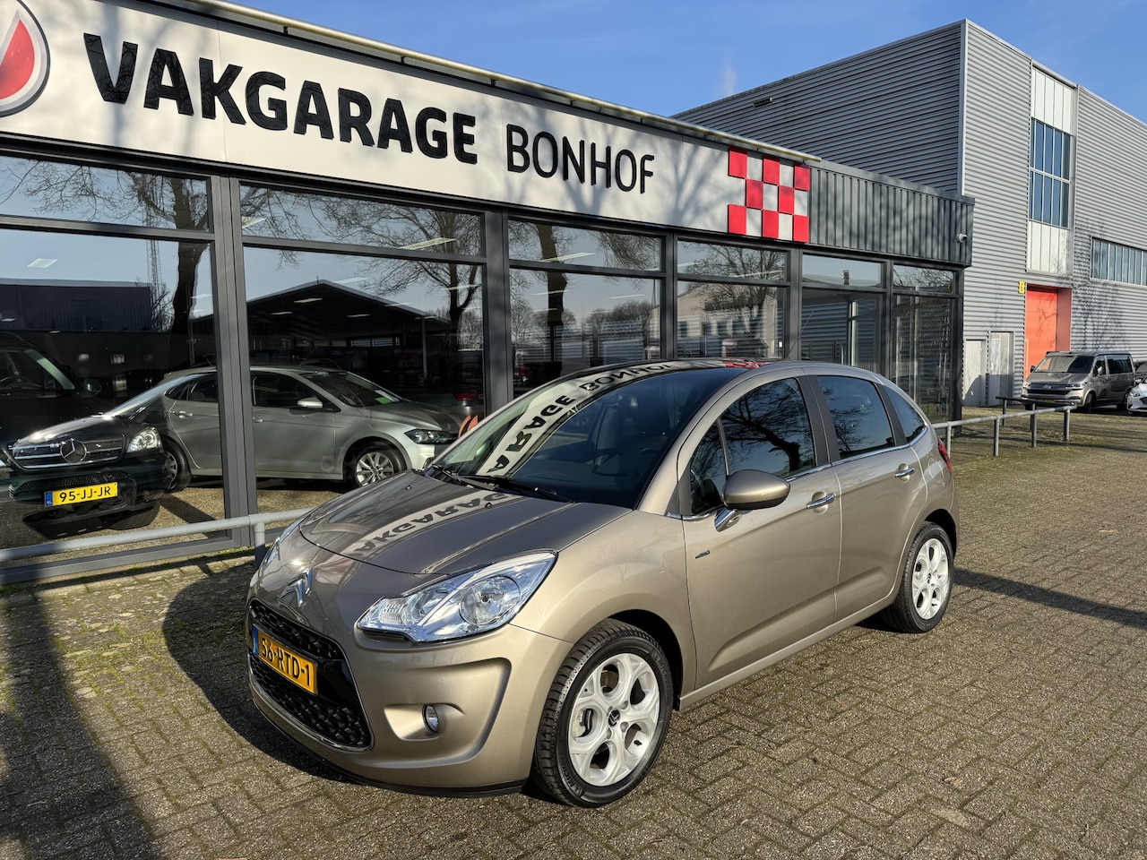 Citroën C3 - 1.6 VTi Exclusive AUTOMAAT-CLIMA-TREKHAAK - AutoWereld.nl