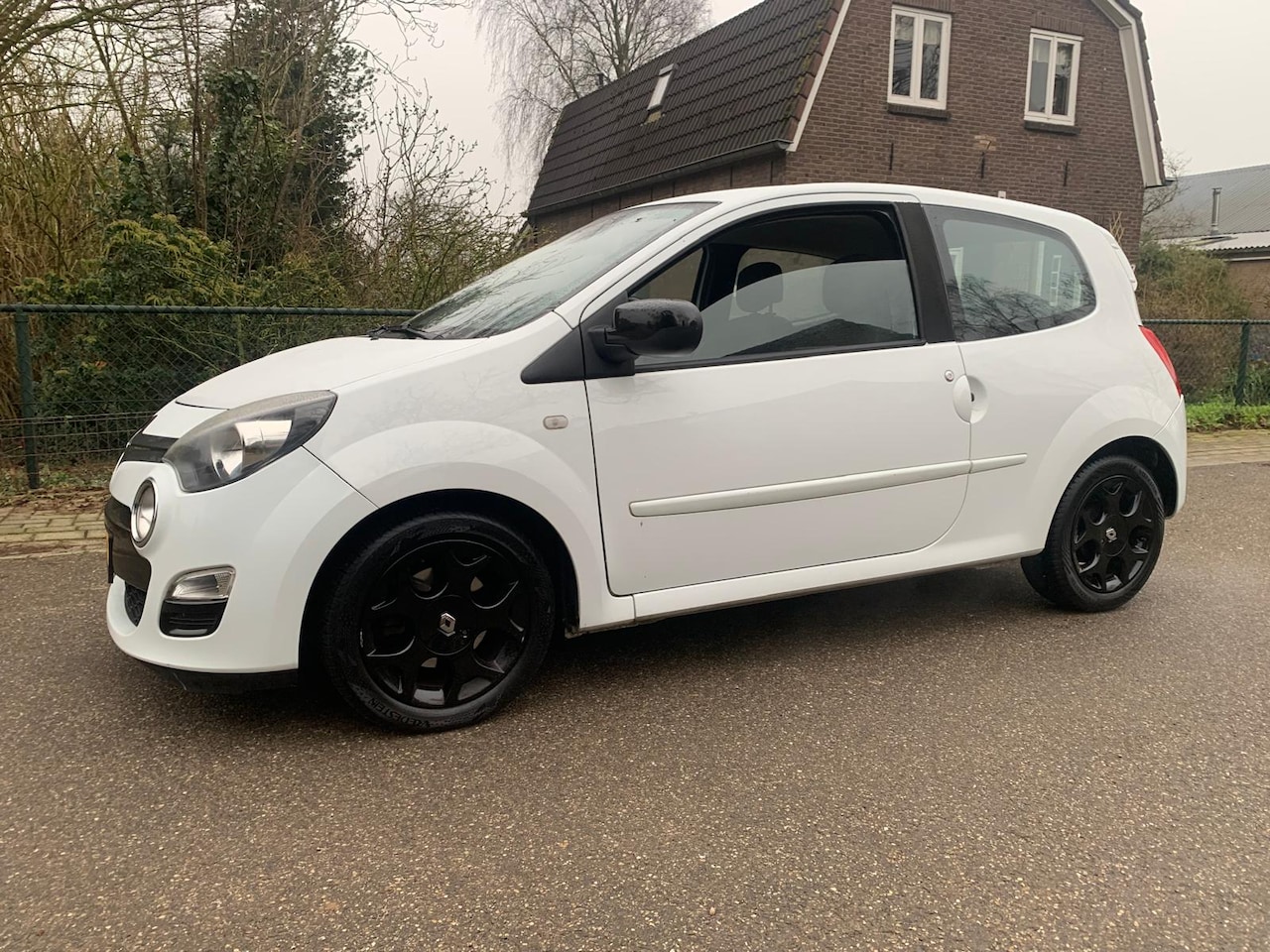 Renault Twingo - 1.2-16V Dynamique 1.2 16V Dynamique - AutoWereld.nl