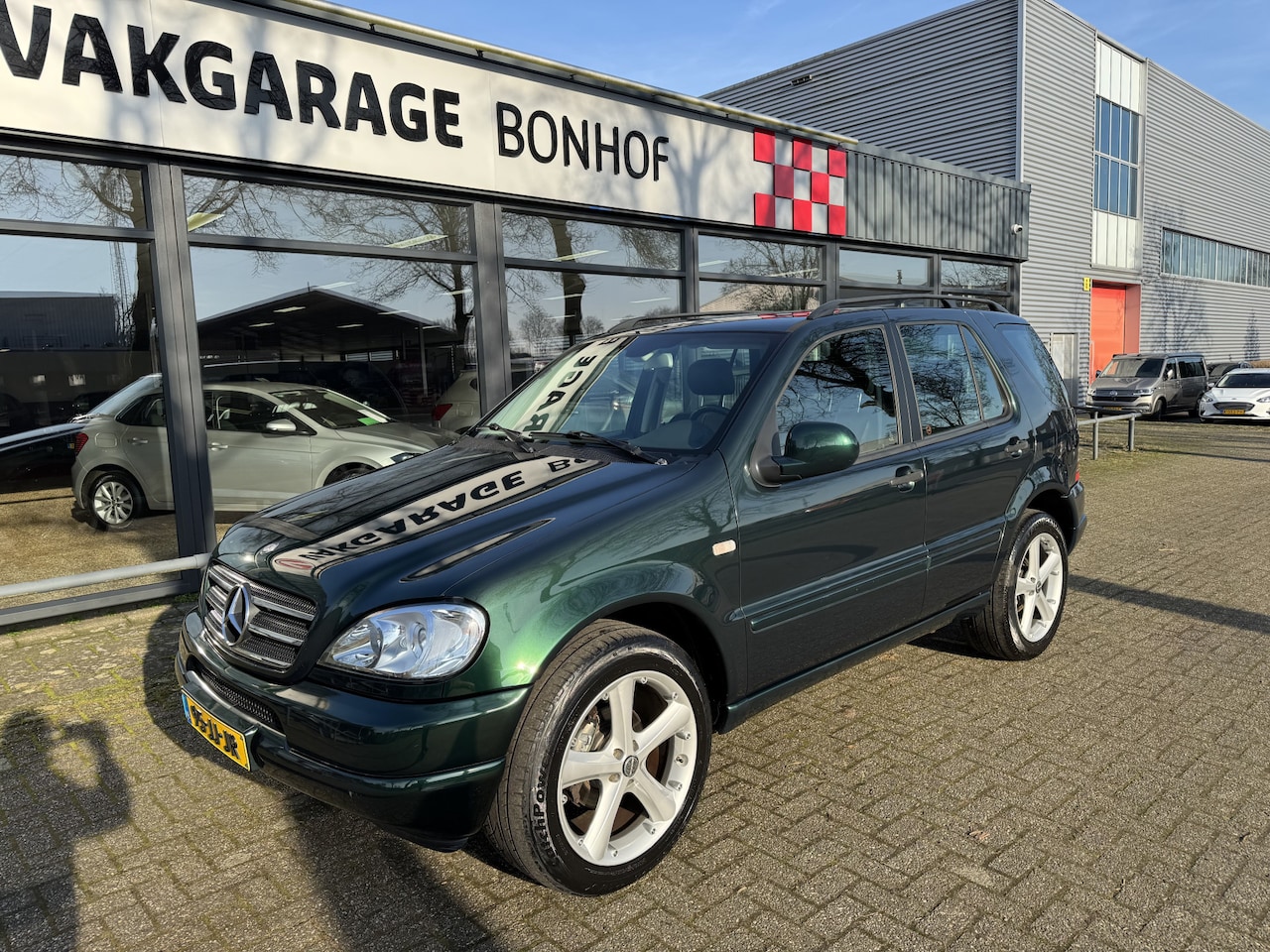 Mercedes-Benz M-klasse - 320 LEER-AUTOMAAT-YONGTIMER - AutoWereld.nl