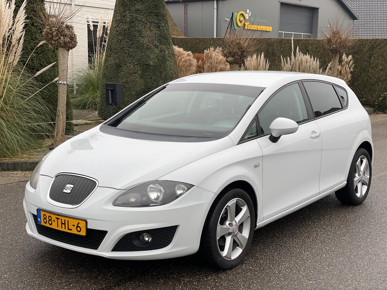 Seat Leon - 1.6 TDI Ecomotive Businessline COPA 2012 Navi/Clima/Leder/Lmv - AutoWereld.nl