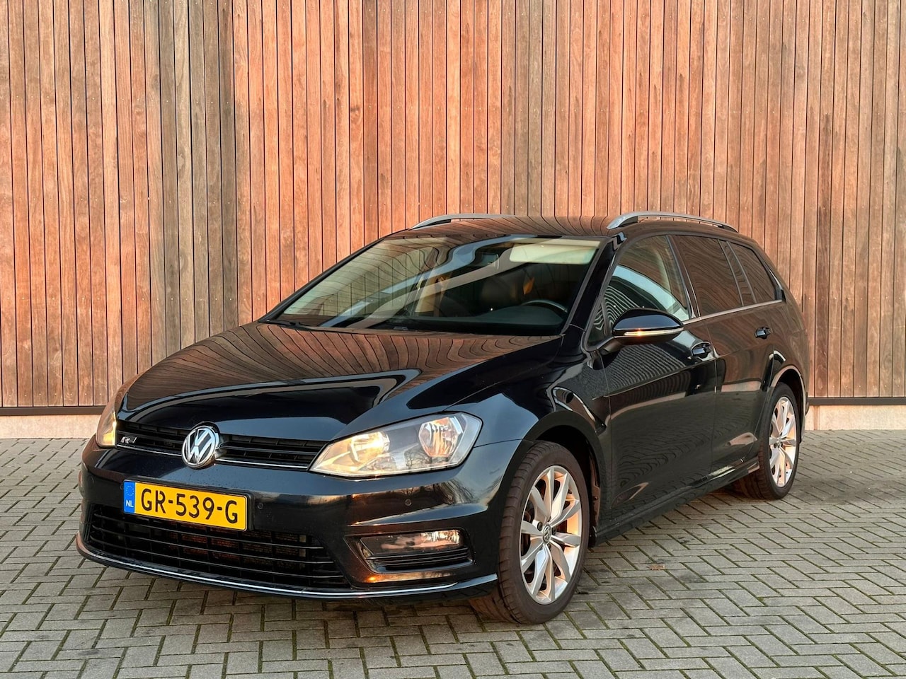 Volkswagen Golf Variant - 1.6 TDI Business Edition R 1.6 TDI Business Edition R - AutoWereld.nl