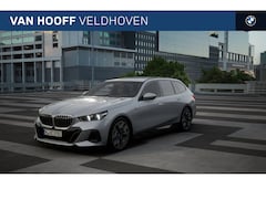 BMW 5-serie Touring - 530e M Sport Automaat / Trekhaak / Adaptieve LED / Comfort Access / Parking Assistant / St