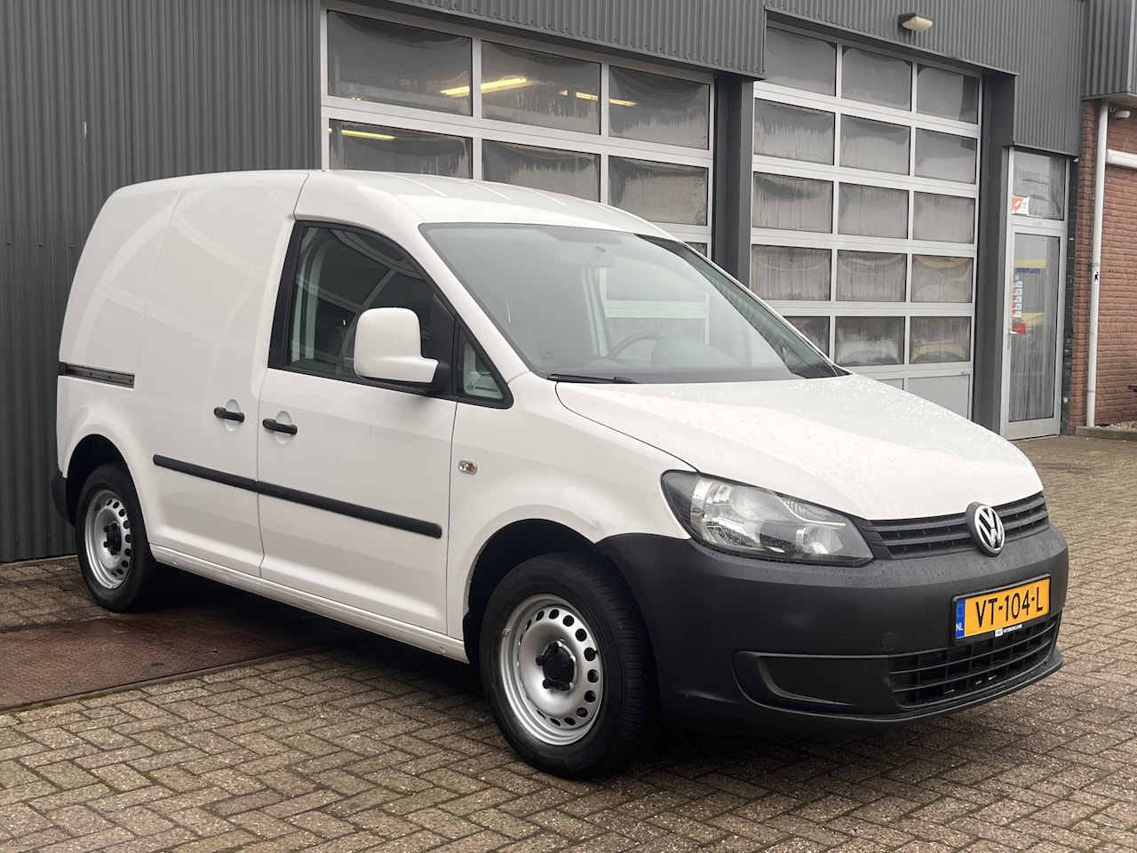 Volkswagen Caddy - 1.6 TDI Airco Trekhaak 1400kg trekgewicht Schuifdeur 2-Persoons  Bpm vrij - AutoWereld.nl