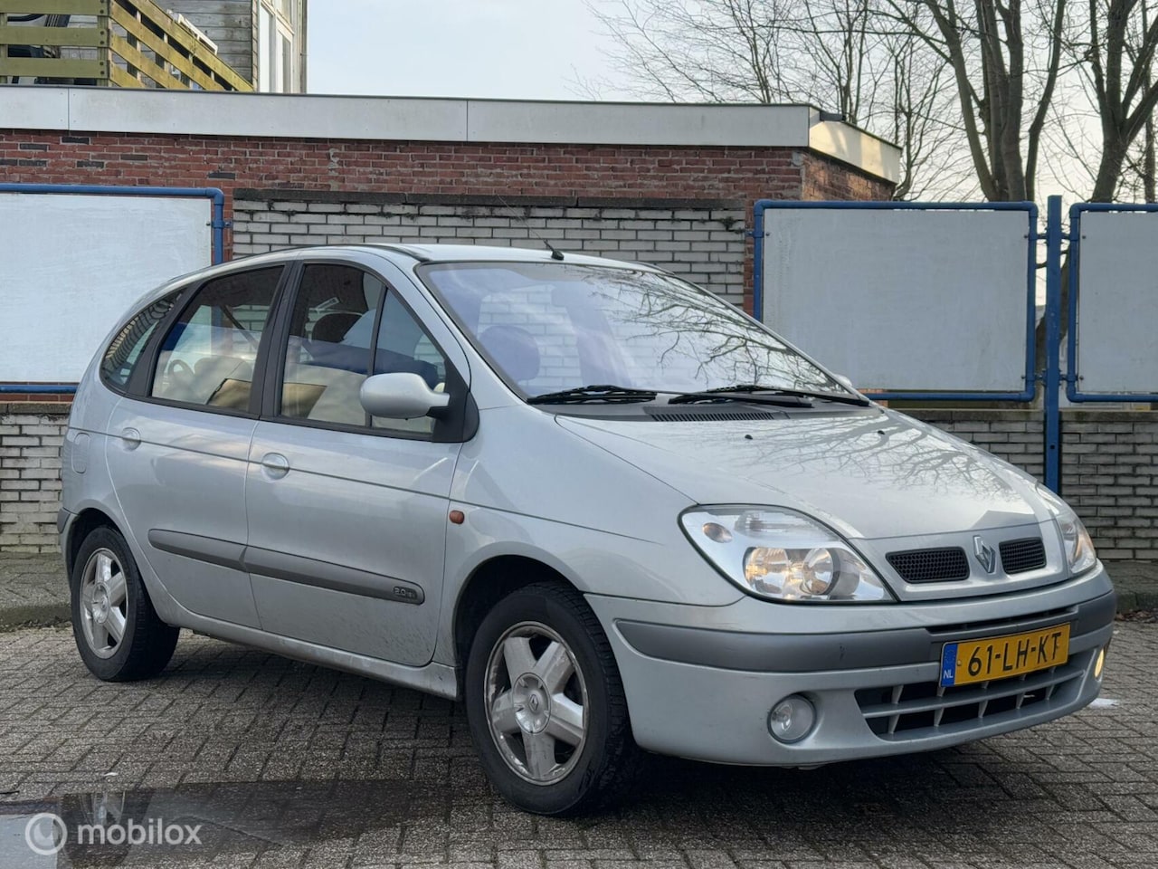 Renault Scénic - 2.0-16v | Automaat | Airco | Trekhaak - AutoWereld.nl