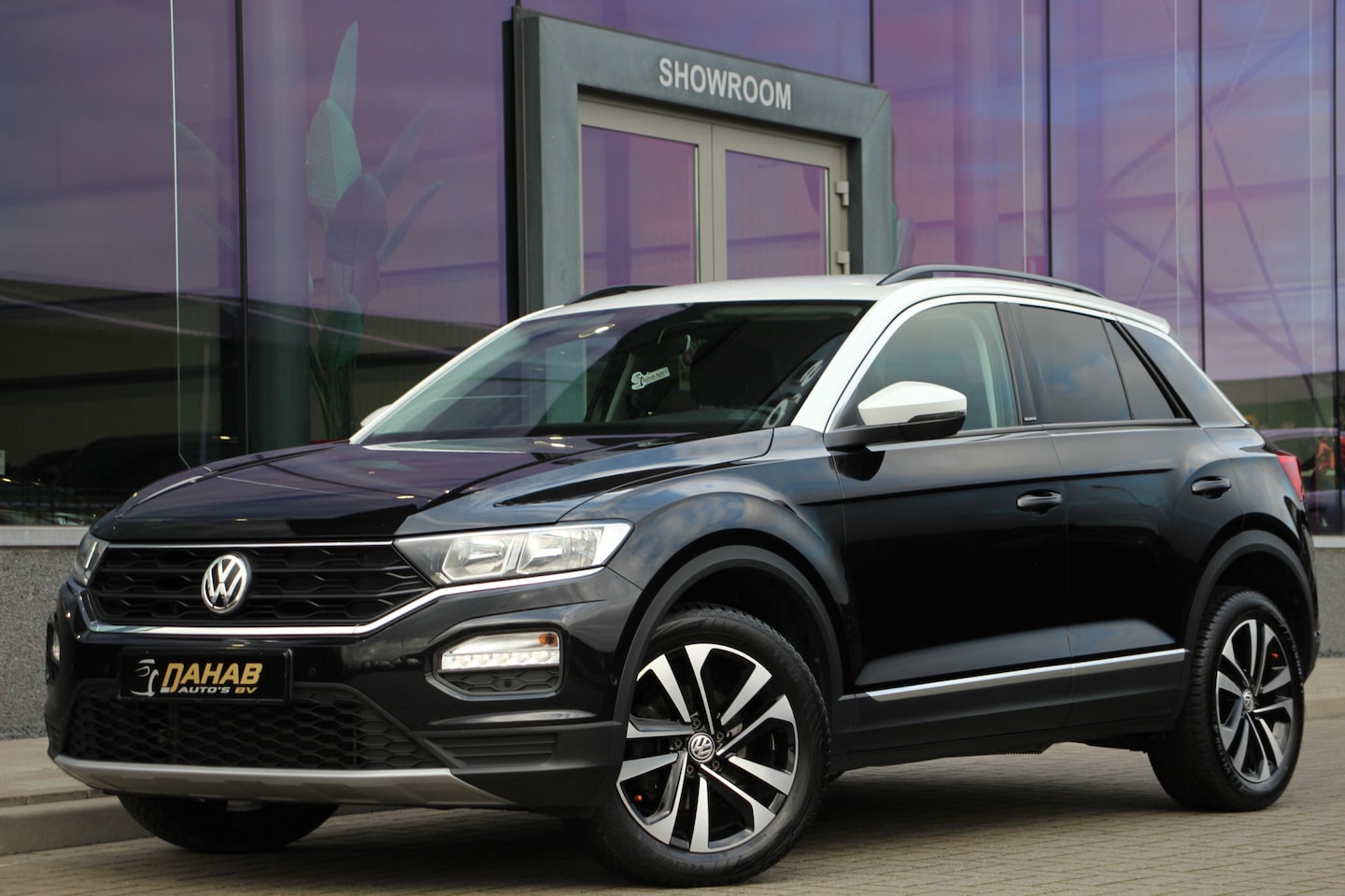 Volkswagen T-Roc - 1.5 TSI Sport | ACC | Stoelverwarming | Carplay | - AutoWereld.nl