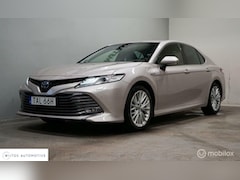 Toyota Camry - 2.5 Hybrid Premium, JBL, HUD, navi