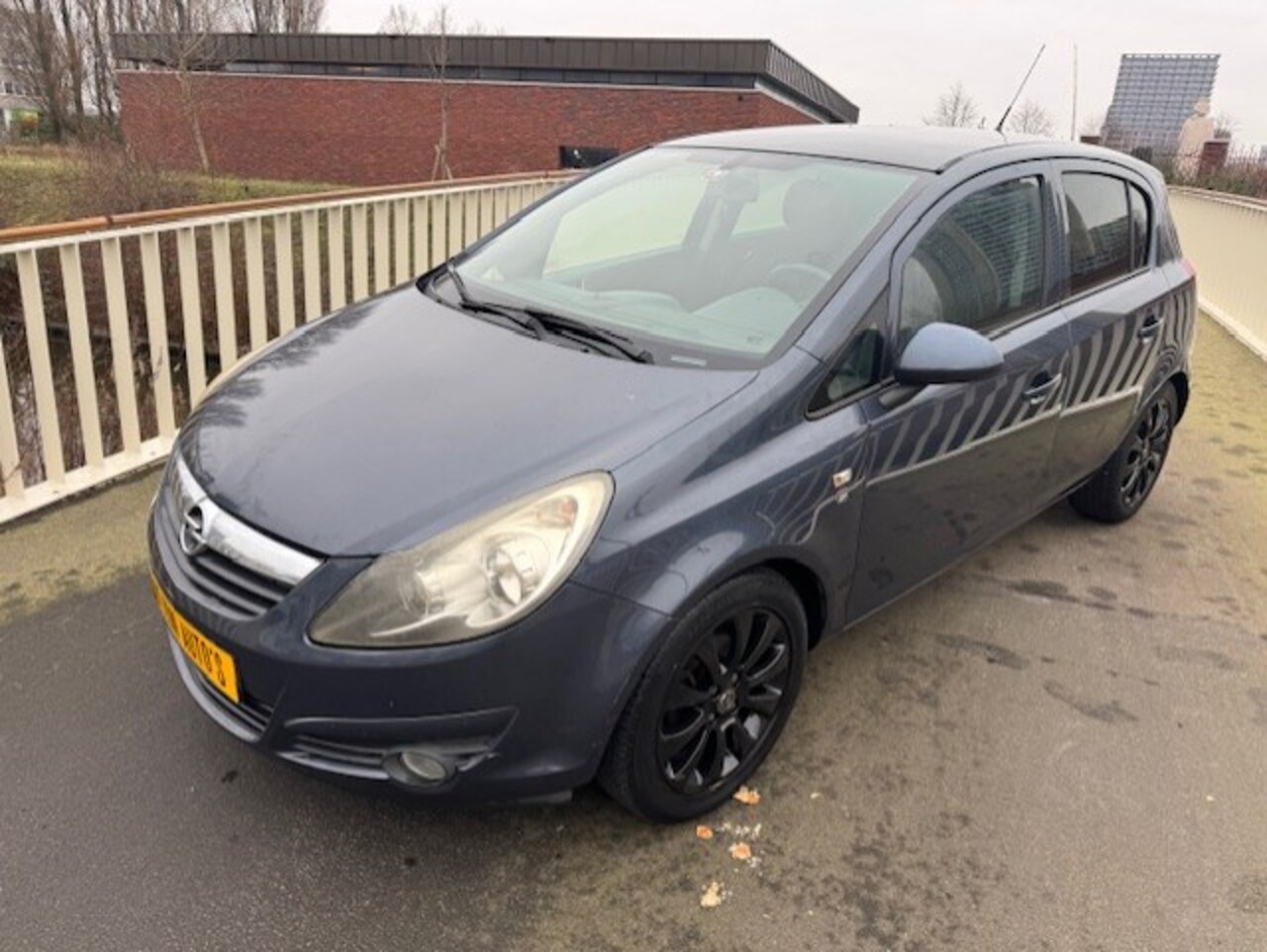 Opel Corsa - 1.4-16V '111' Edition 1.4-16V '111' Edition - AutoWereld.nl