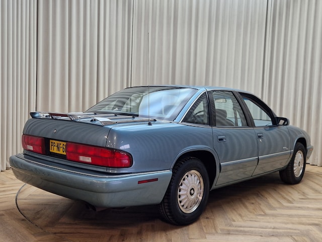 buick-regal-3-8-custom-sedan-usa-youngtimer-cruise-automaat-4x-elektr-ramen-org-nl.jpg