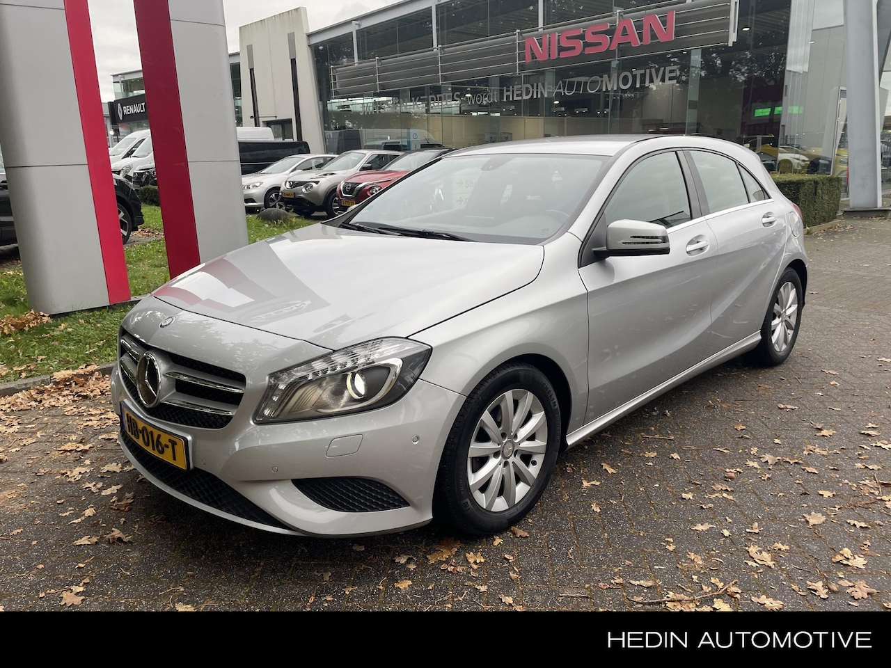 Mercedes-Benz A-klasse - 180 AMBITION Nav., Trekhaak, Cruise ctrl, Parkeersensoren v/a, - AutoWereld.nl