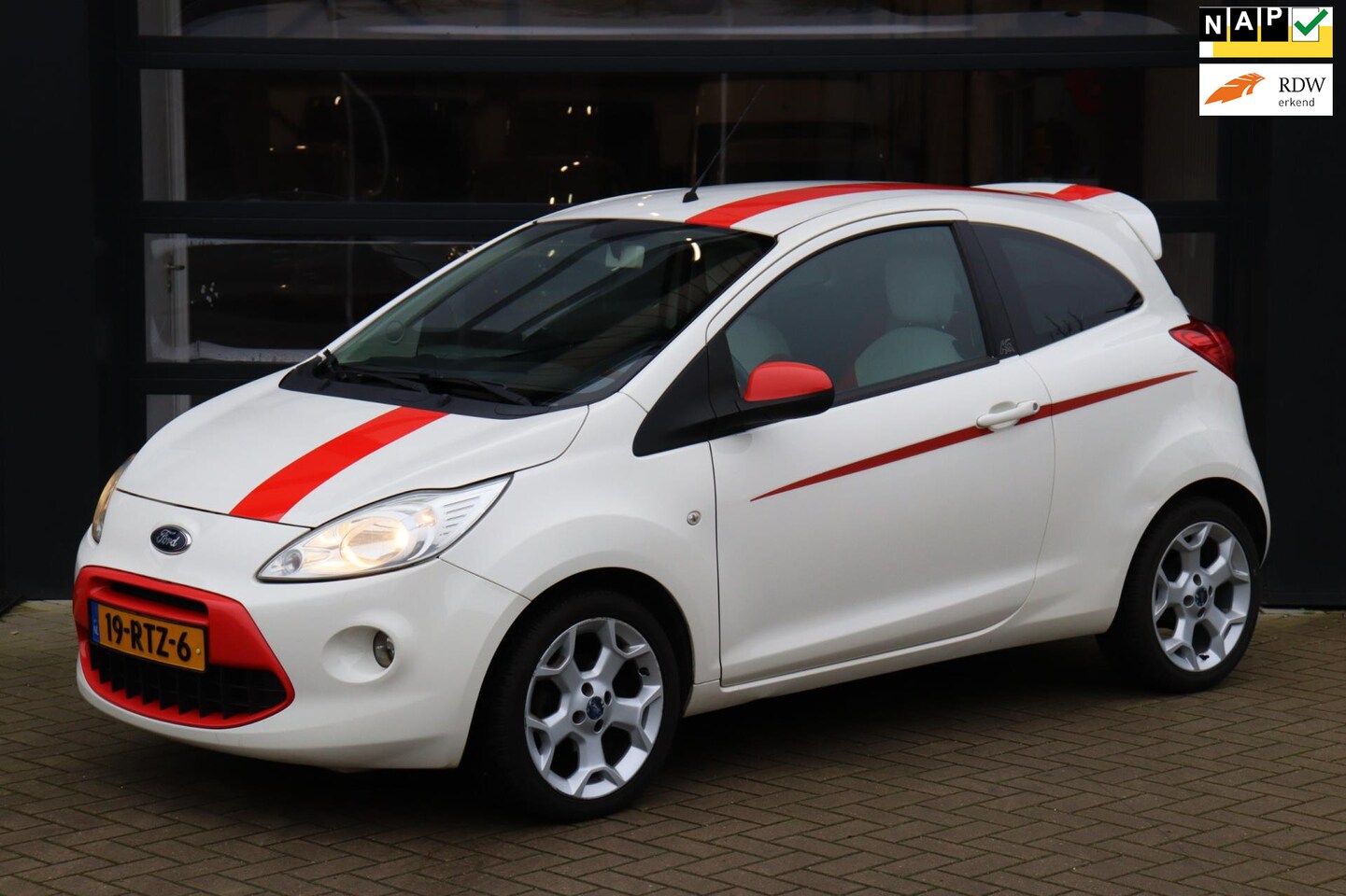 Ford Ka - 1.2 Grand Prix start/stop | NAP | Airco | LM Velgen - AutoWereld.nl