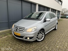 Mercedes-Benz B-klasse - 150 Parkeersensoren Trekhaak Nap NW APK