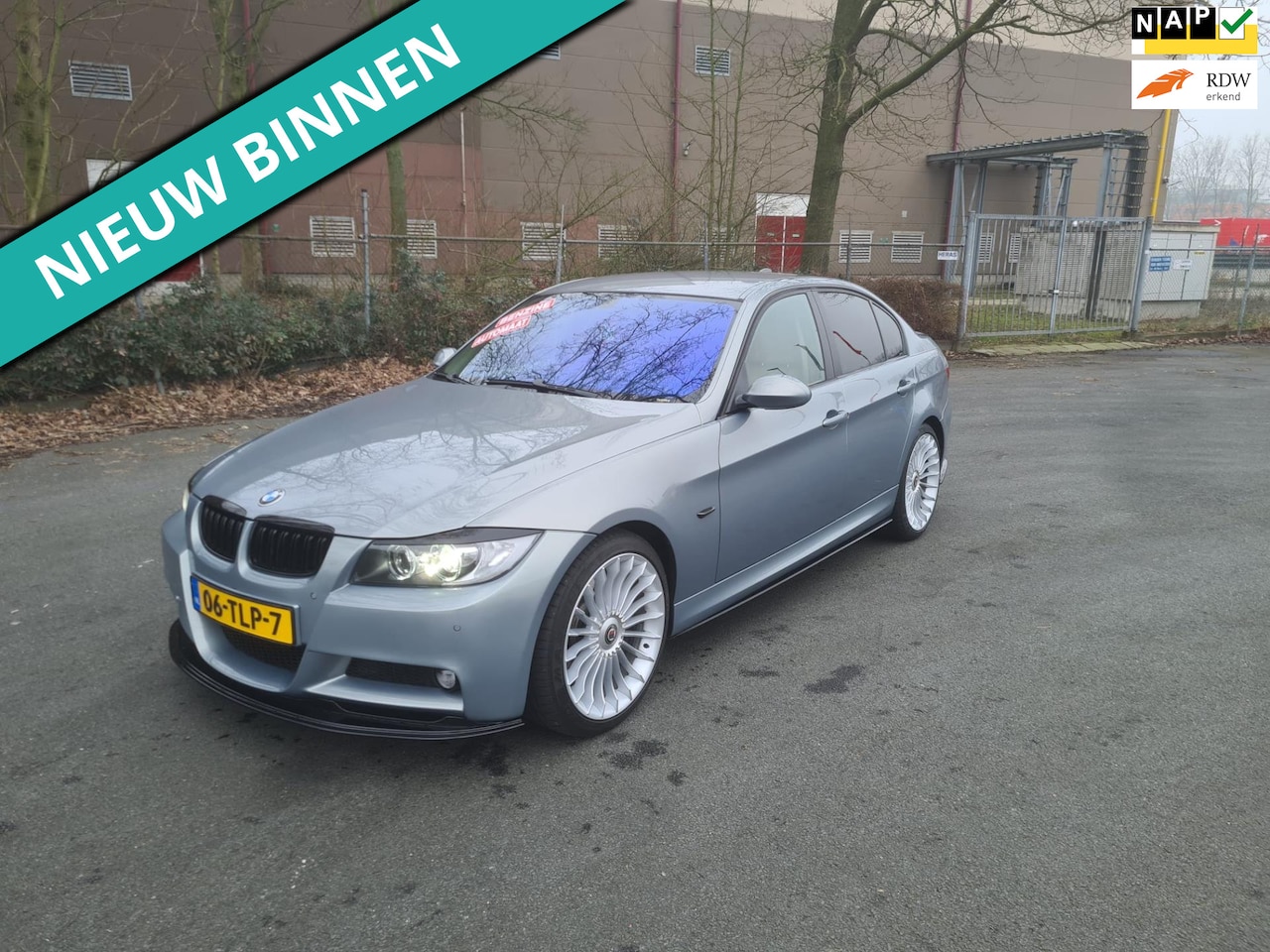 BMW 3-serie - 330i KANON VAN EEN AUTO RIJDT EN SCHAKELT TOP - AutoWereld.nl