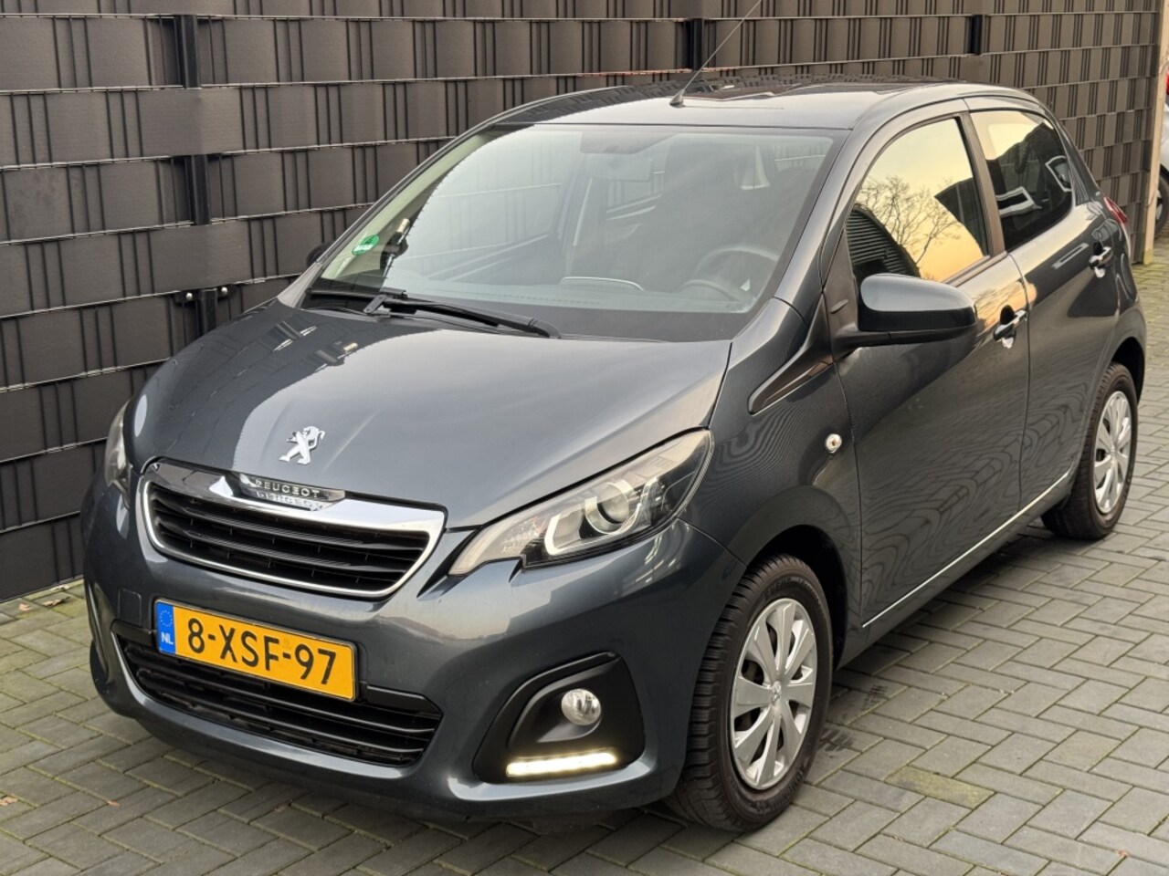 Peugeot 108 - 1.0 e-VTi Active Airco 5Drs NAP Apk Bluetooth Led - AutoWereld.nl