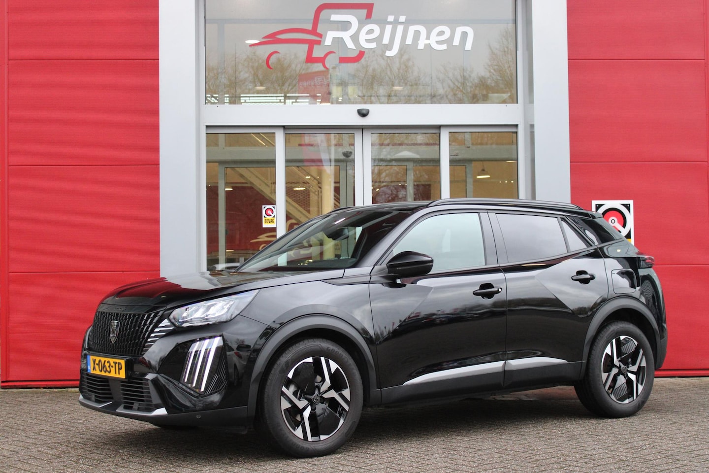 Peugeot 2008 - 1.2 100PK ALLURE | NAVIGATIE | DRAADLOZE APPLE CARPLAY/ANDROID AUTO | LED KOPLAMPEN | DRAA - AutoWereld.nl