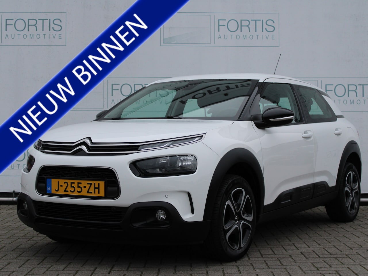 Citroën C4 Cactus - 1.2 PureTech Business NL AUTO | NAVI | CARPLAY | - AutoWereld.nl