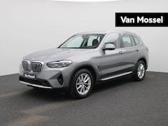 BMW X3 - sDrive18d Business Edition Plus AUTOMAAT | Leder | Navigatie | Parkeersensoren | LED