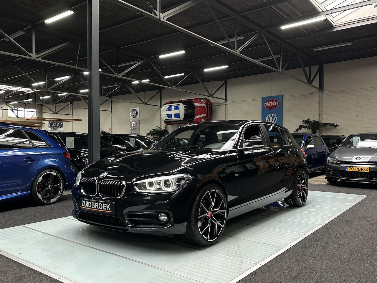 BMW 1-serie - 118i LCI AUT. 5-Deurs M-SPORT Navi Camera Cruise Control - AutoWereld.nl