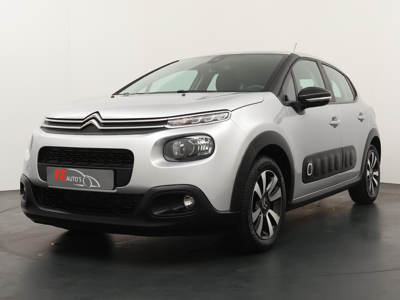 Citroën C3 - 1.2 PureTech Shine | 114.990 KM | Airco | Trekhaak | - AutoWereld.nl