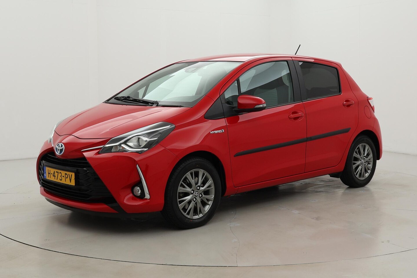 Toyota Yaris - 1.5 Hybrid Dynamic | Fietsensteun | Apple Carplay / Android Auto - AutoWereld.nl