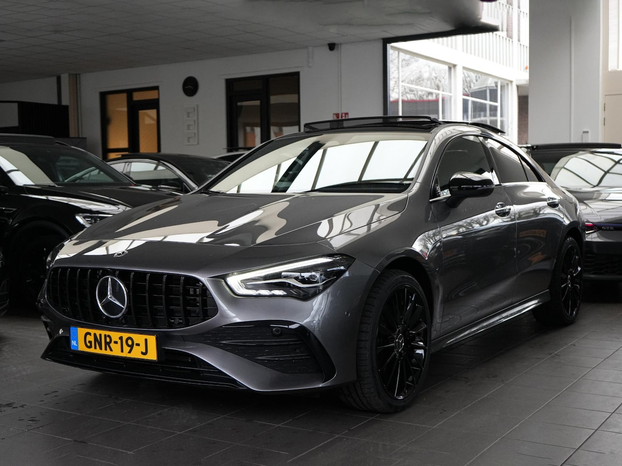 Mercedes-Benz CLA-Klasse - 250 e AMG Line | 45S | PANO | SFEER | CAMERA - AutoWereld.nl