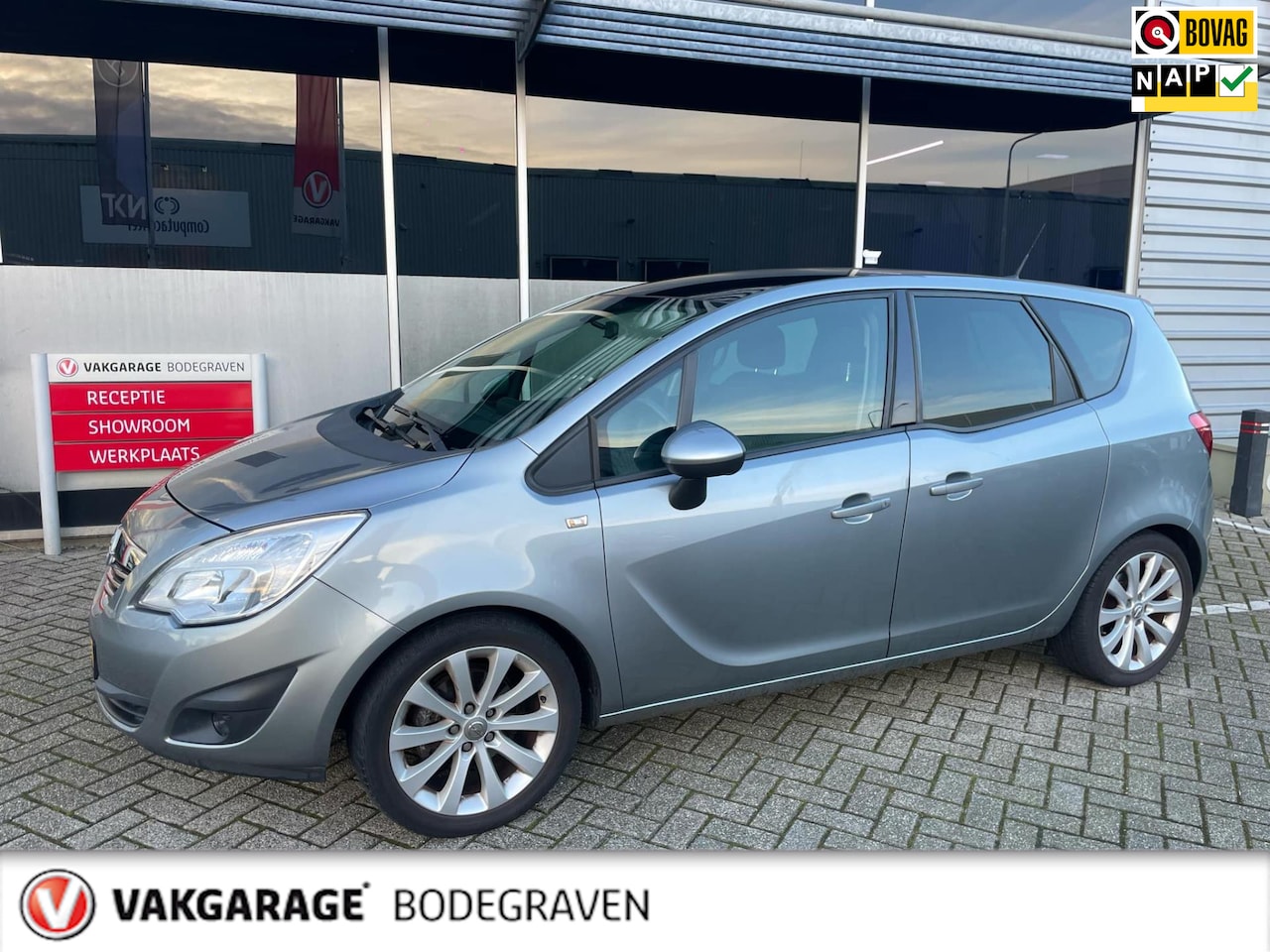 Opel Meriva - 1.4 Turbo Cosmo / trekhaak / navigatie - AutoWereld.nl