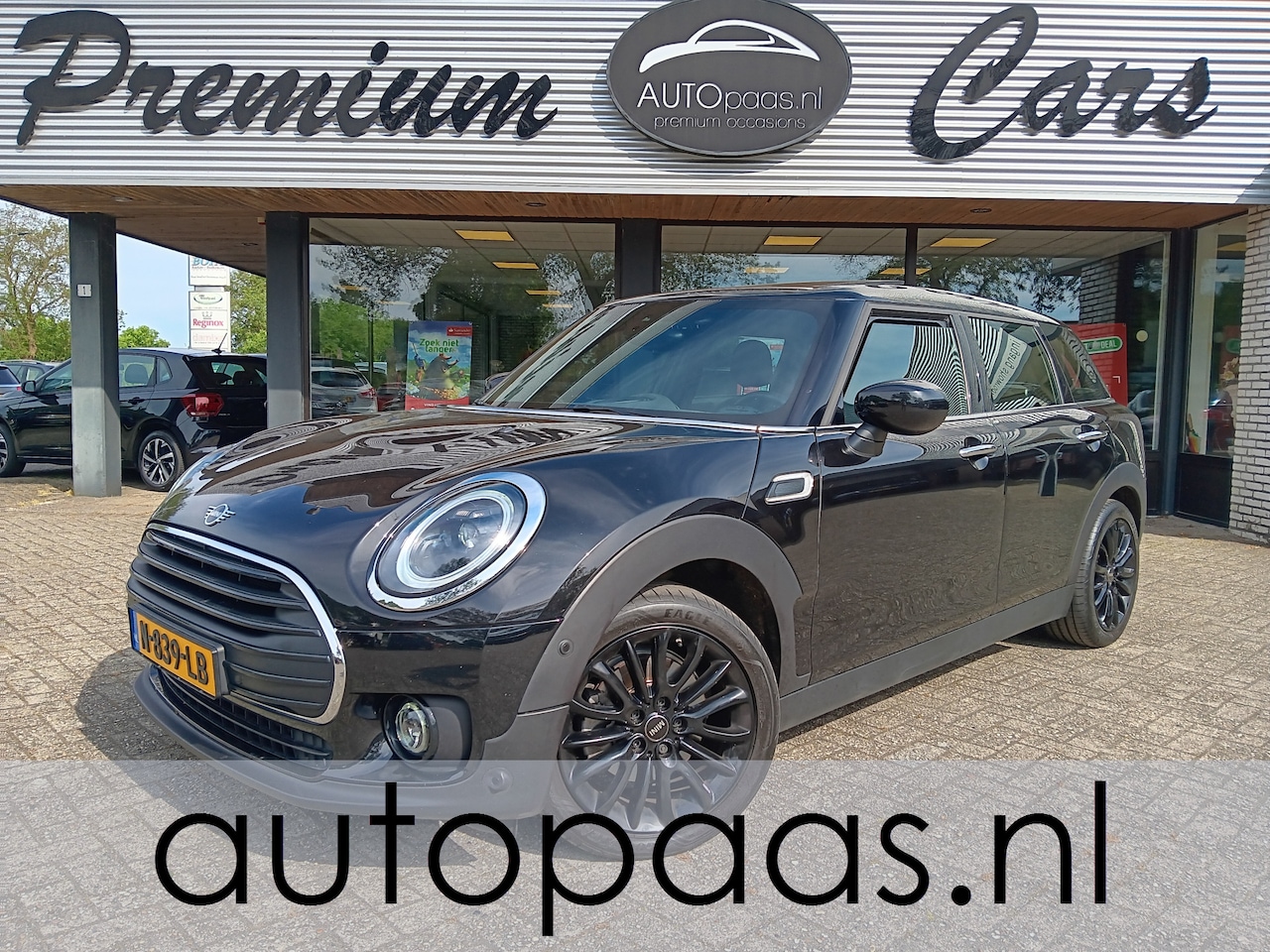 MINI Clubman - 1.5 Cooper Business Edition Mini 1.5 Cooper Business Edition,Alle opties,adaptive cr,pano,leer,camera! Zeer mooi - AutoWereld.nl