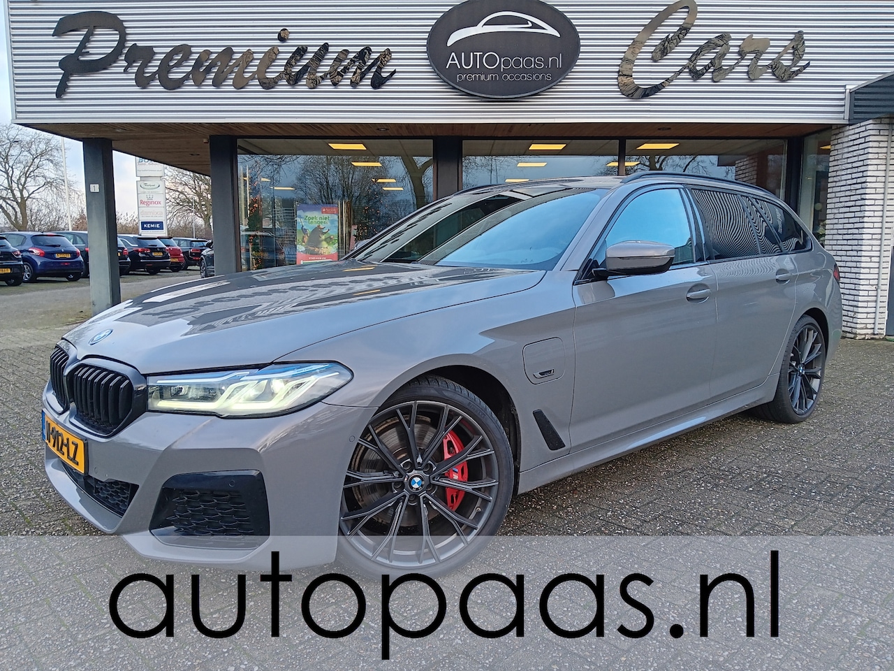 BMW 5-serie Touring - 530e xDrive Business Edition Plus.M-Pakket||Berninagrua - AutoWereld.nl