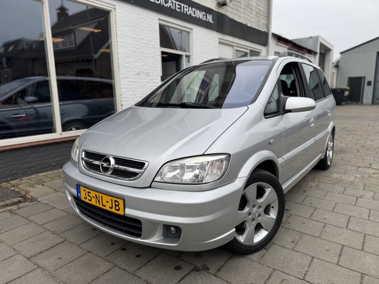 Opel Zafira - 1.8-16V OPC Design Ed. - AutoWereld.nl