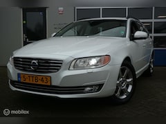 Volvo V70 - 2.0 D4 Nordic+ AUTOMAAT/LEDER/XENON/TREKHAAK/NAP