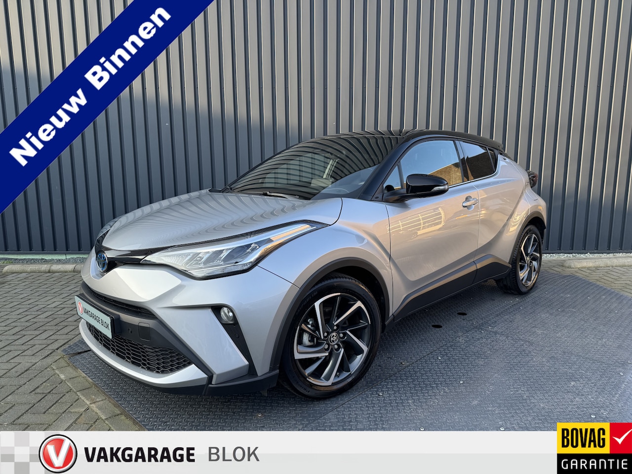 Toyota C-HR - 1.8 Hybrid Style / Bi tone | 6.000 km | BSM | Apple carplay/Android auto | Rijklaar!! - AutoWereld.nl