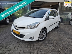 Toyota Yaris - 1.3 VVT-i Dynamic | 2E EIGENAAR | 12 MND GARANTIE | NAVI | CAMERA | LMV |