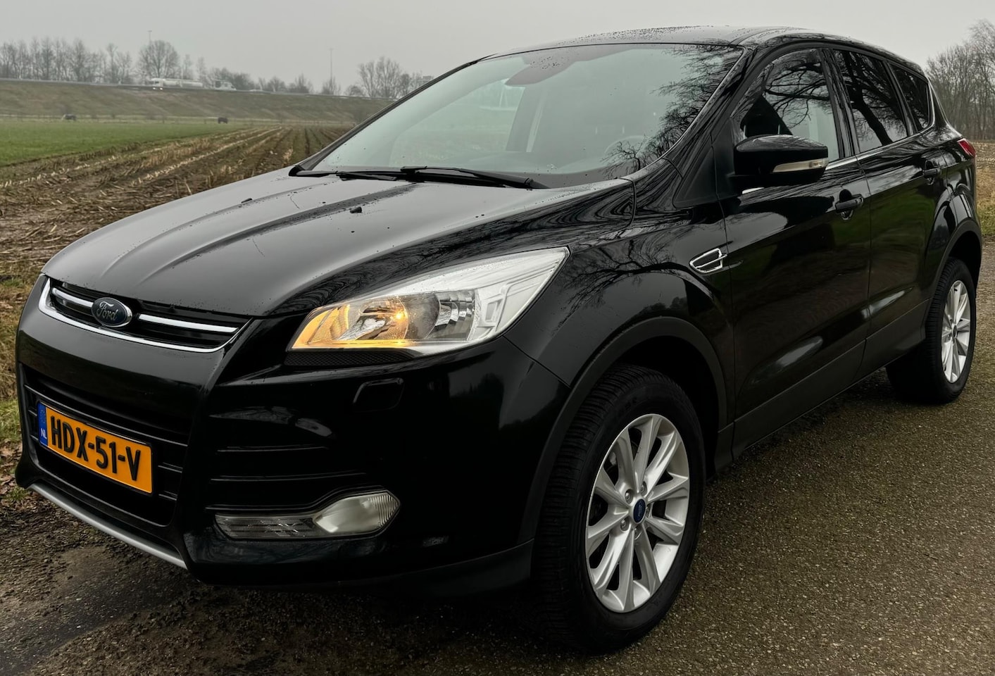 Ford Kuga - 1.5 Titanium 2016 4x4 AUTOMAAT CLIMA DEALER ONDERHOUDEN - AutoWereld.nl