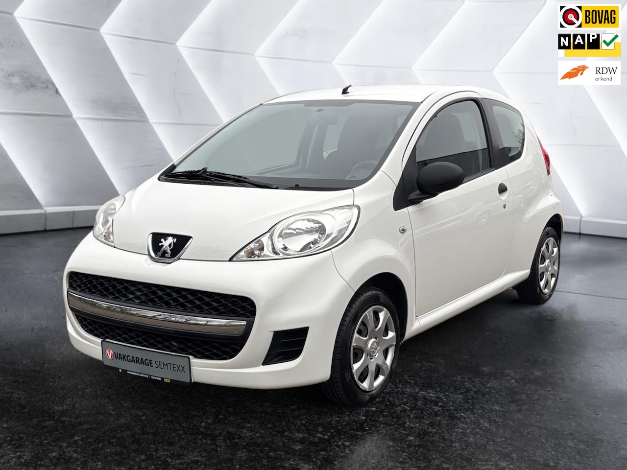 Peugeot 107 - 1.0-12V XR | Slechts 46.000 KM | Orig. NL Auto | 2de Eig. | Dealeronderh. | Radio/CD | Bum - AutoWereld.nl