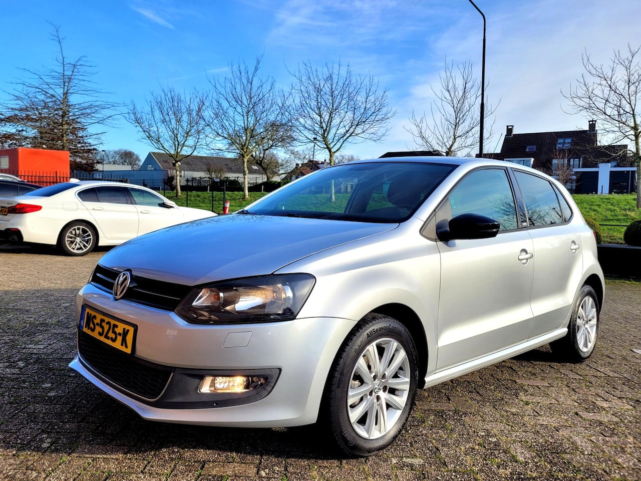 Volkswagen Polo - 1.4-16V Style, Stoelverwarming, Nwe distributieriem, All-season banden - AutoWereld.nl