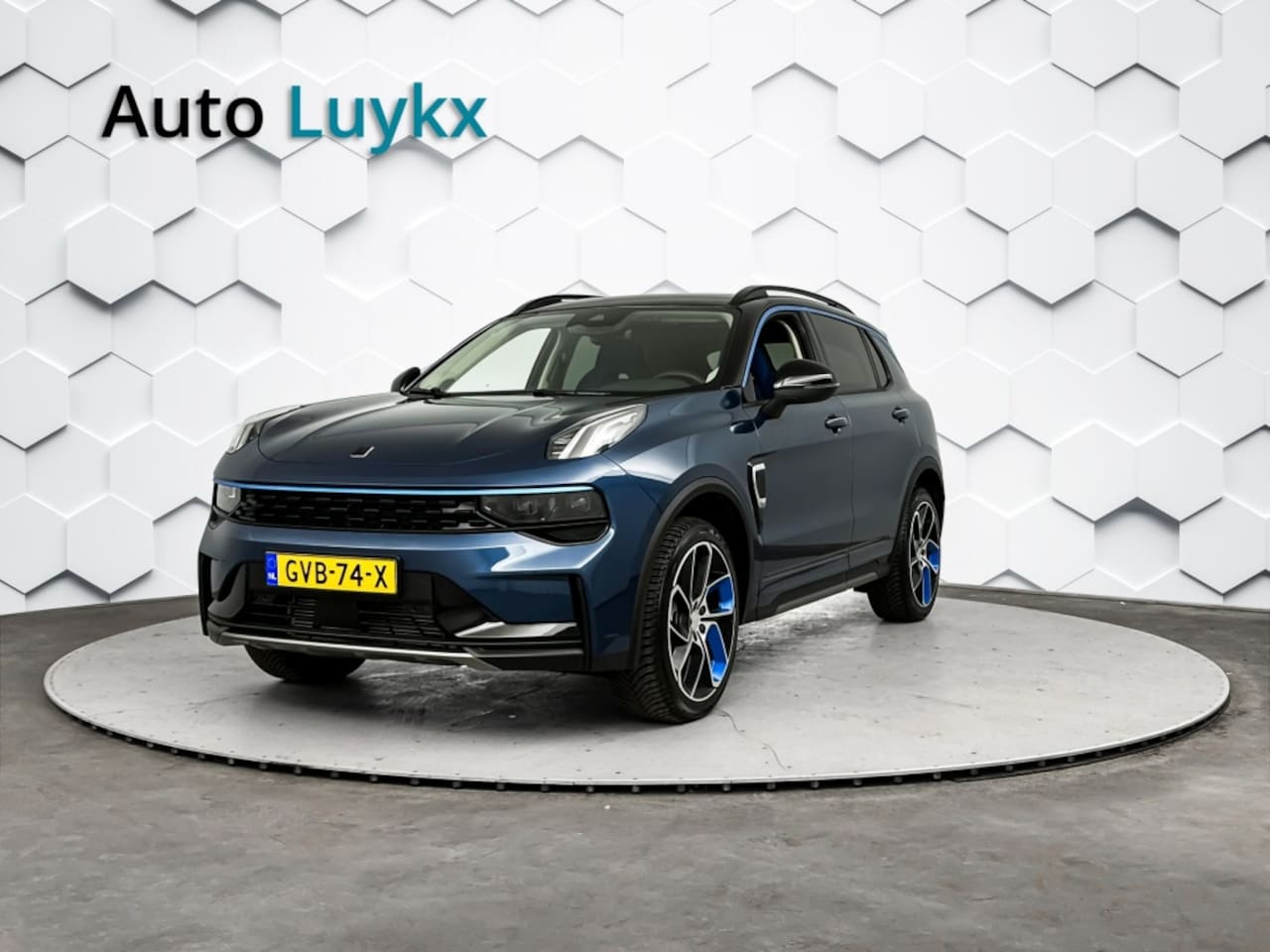 Lynk & Co 01 - 1.5 PHEV | 262 PK | Panoramadak | Navigatie - AutoWereld.nl