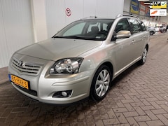 Toyota Avensis Wagon - 1.8 VVTi Luna