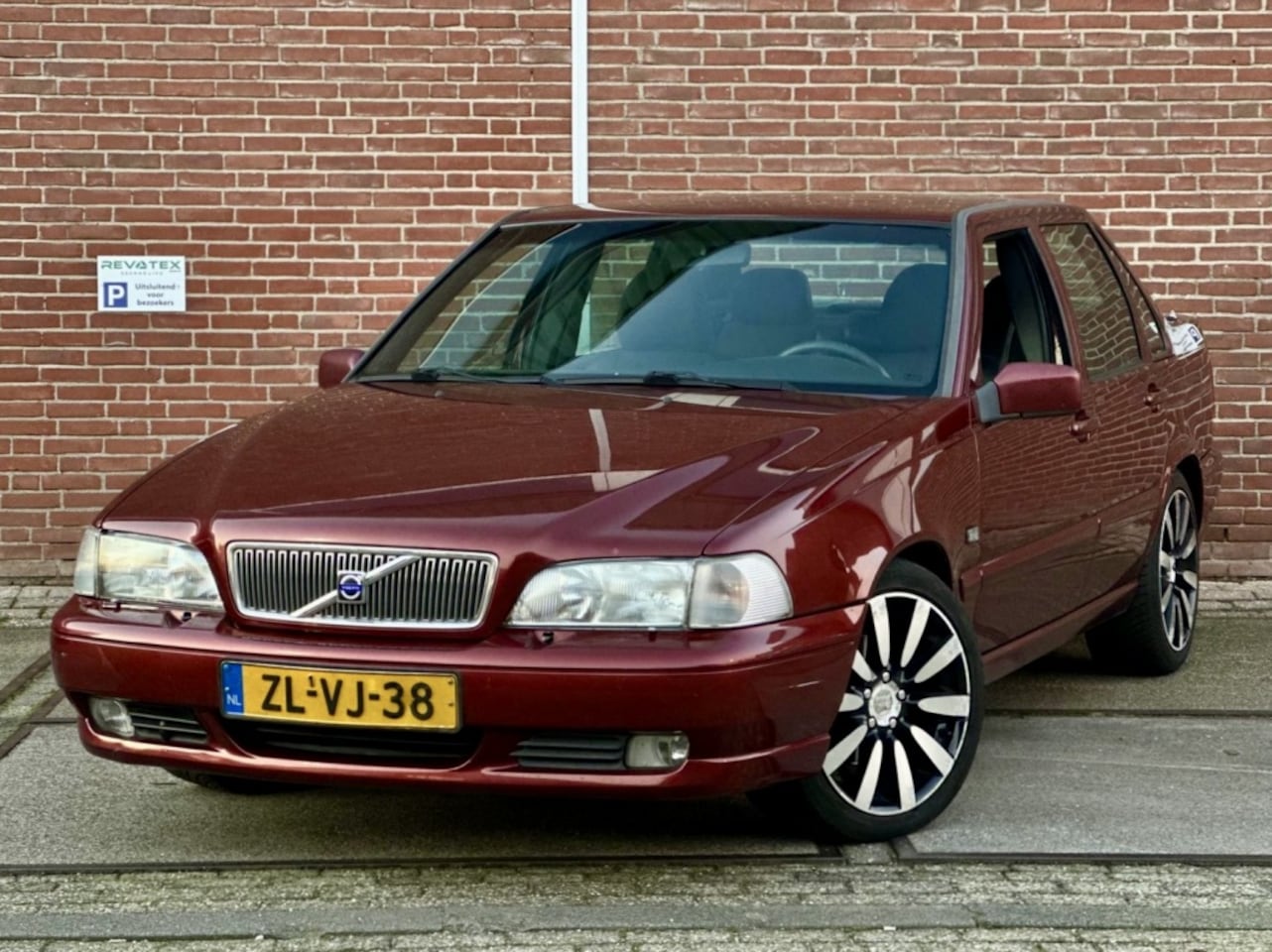 Volvo S70 - 2.4 |Automaat |Airco |Stoelverw |Nwe Apk - AutoWereld.nl