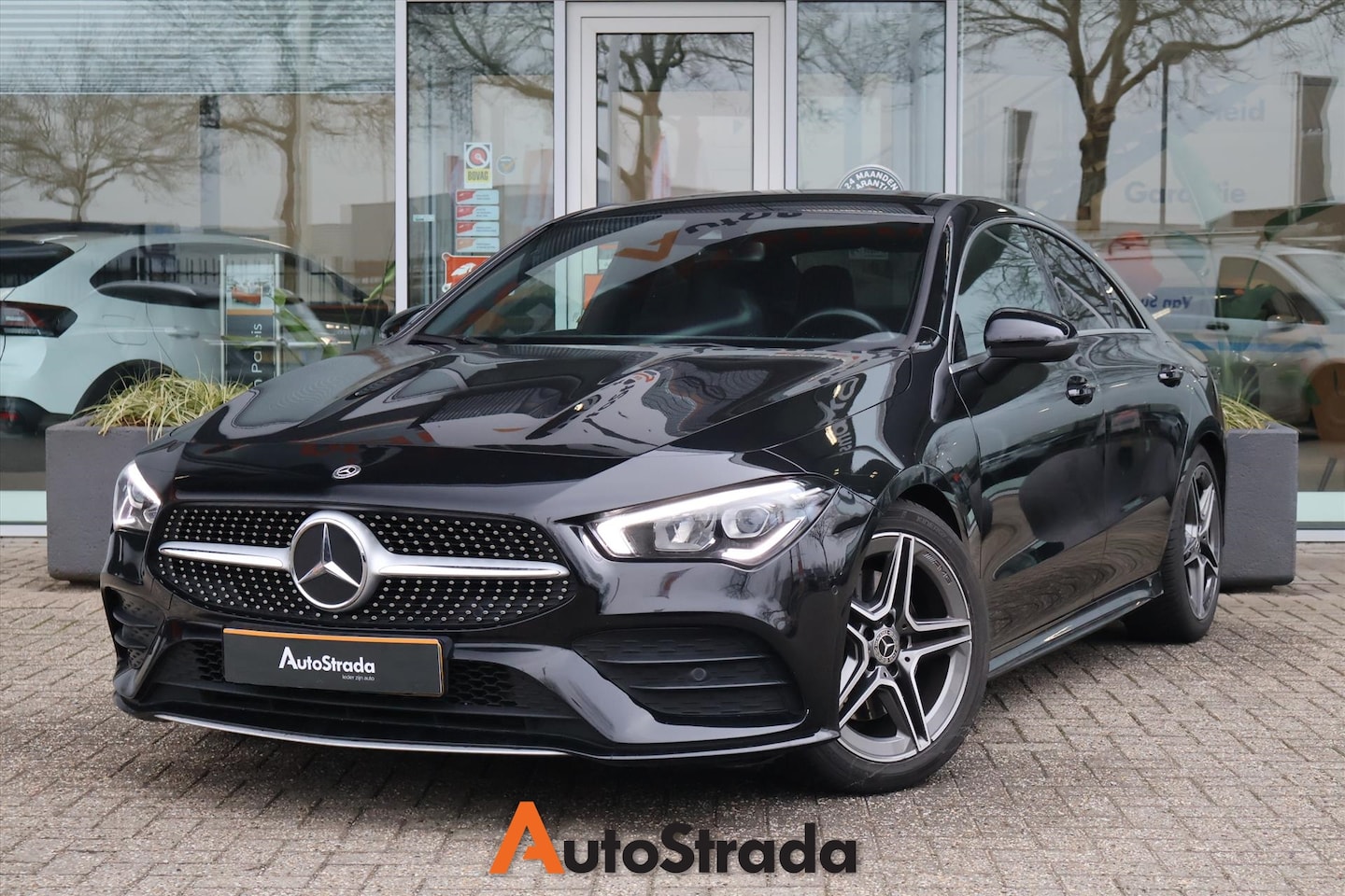 Mercedes-Benz CLA-Klasse - Coupé 200 AMG-LINE 163pk I LED I MBUX I Navigatie I Climate I Cruise - AutoWereld.nl