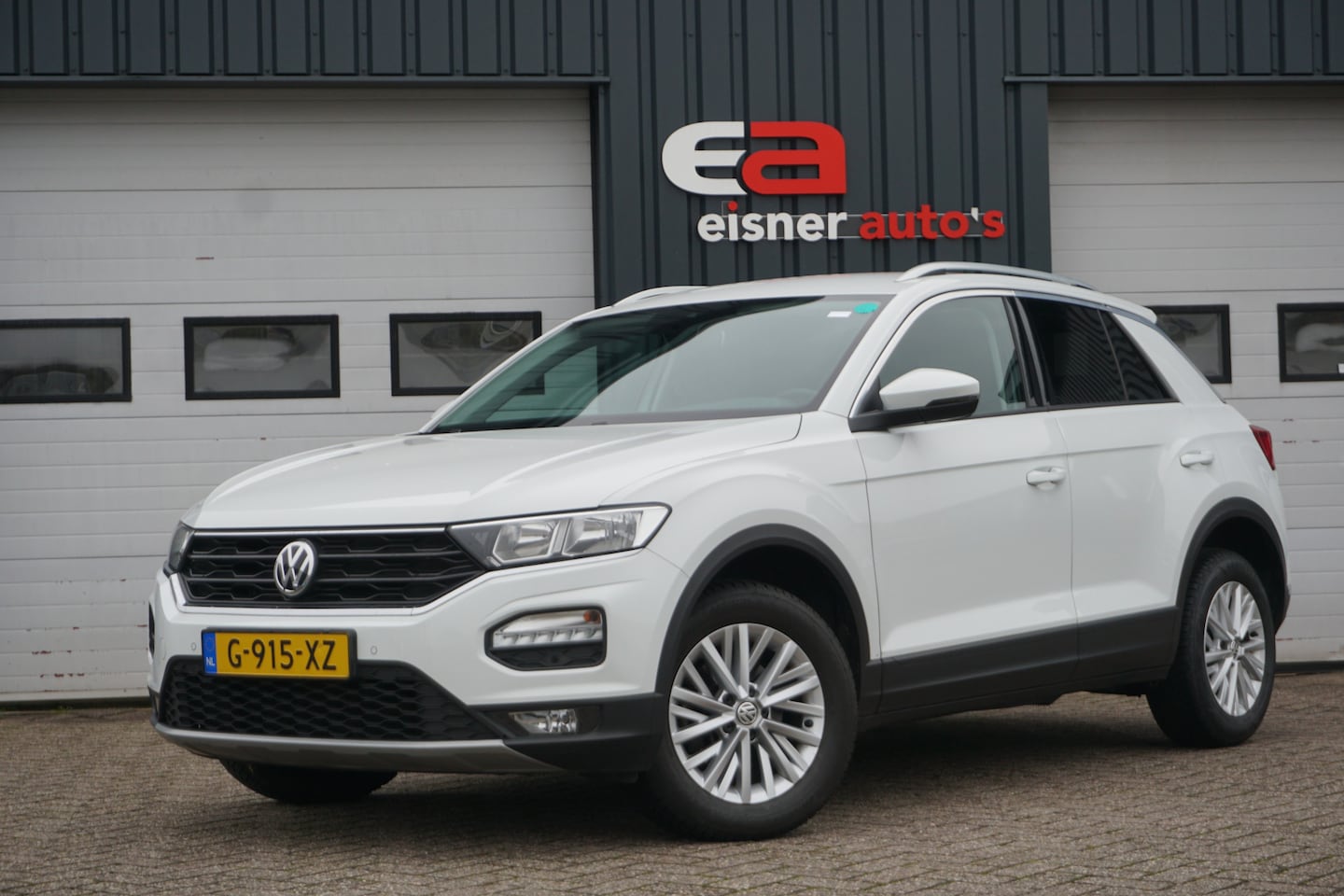 Volkswagen T-Roc - 1.5 TSI 150 PK Style | CAMERA | ECC | ADAPT. CRUISE | APPLE/ANDROID | NAVI | - AutoWereld.nl