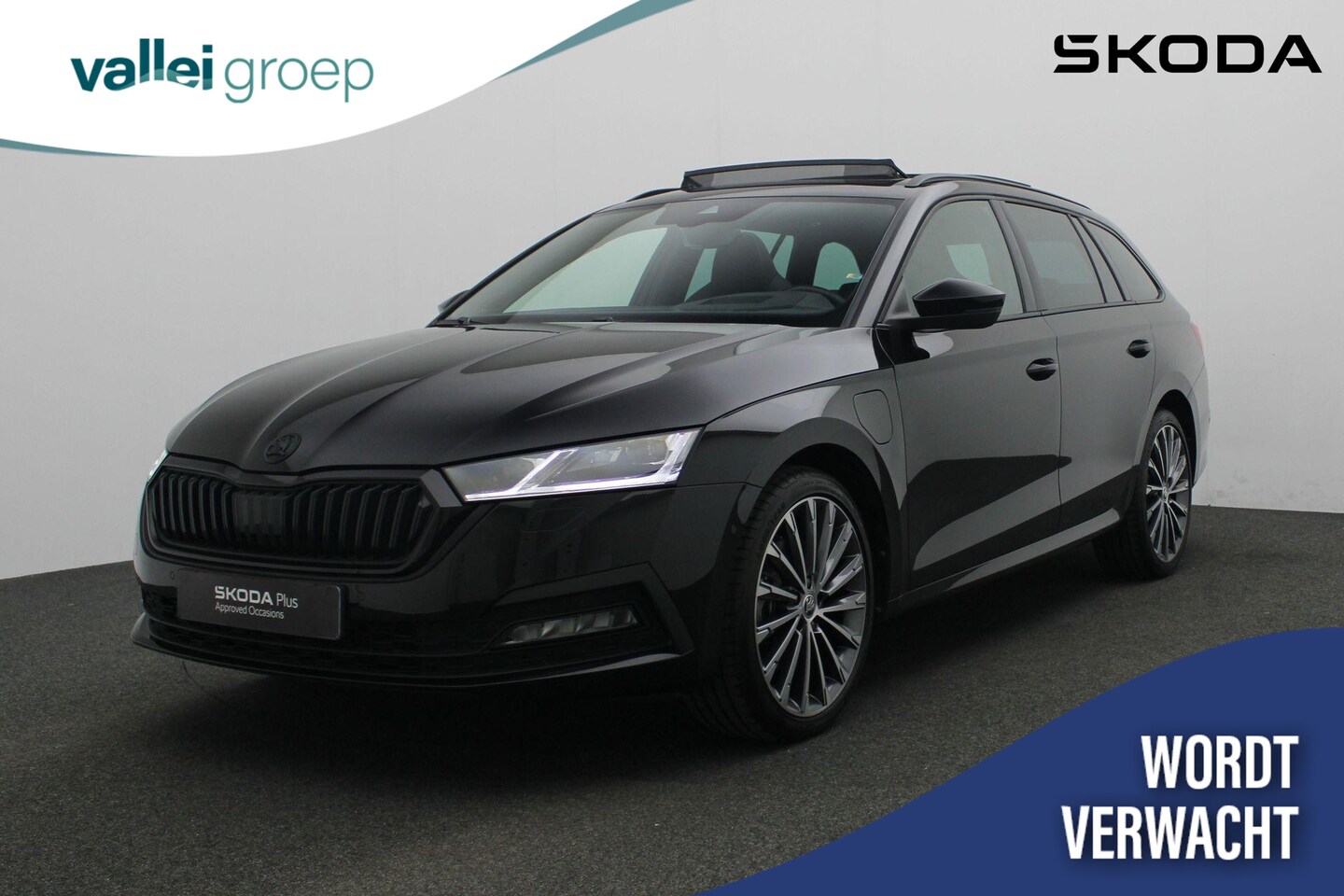 Skoda Octavia Combi - 1.4 TSI 204PK DSG iV PHEV Style | Panoramadak | Matrix LED | Head-up display | Achteruitri - AutoWereld.nl