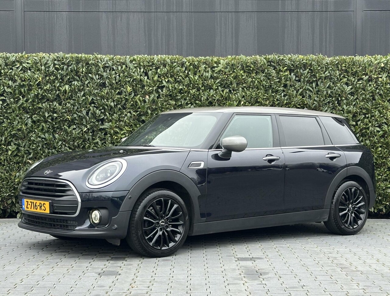 MINI Clubman - 1.5 Cooper Richmond Park Edition 1.5 COOPER RICHMOND PARK EDITION, LEDER/ALCANTARA, NAVI, CRUISE, CAMERA, LED, STOELVERWARM - AutoWereld.nl