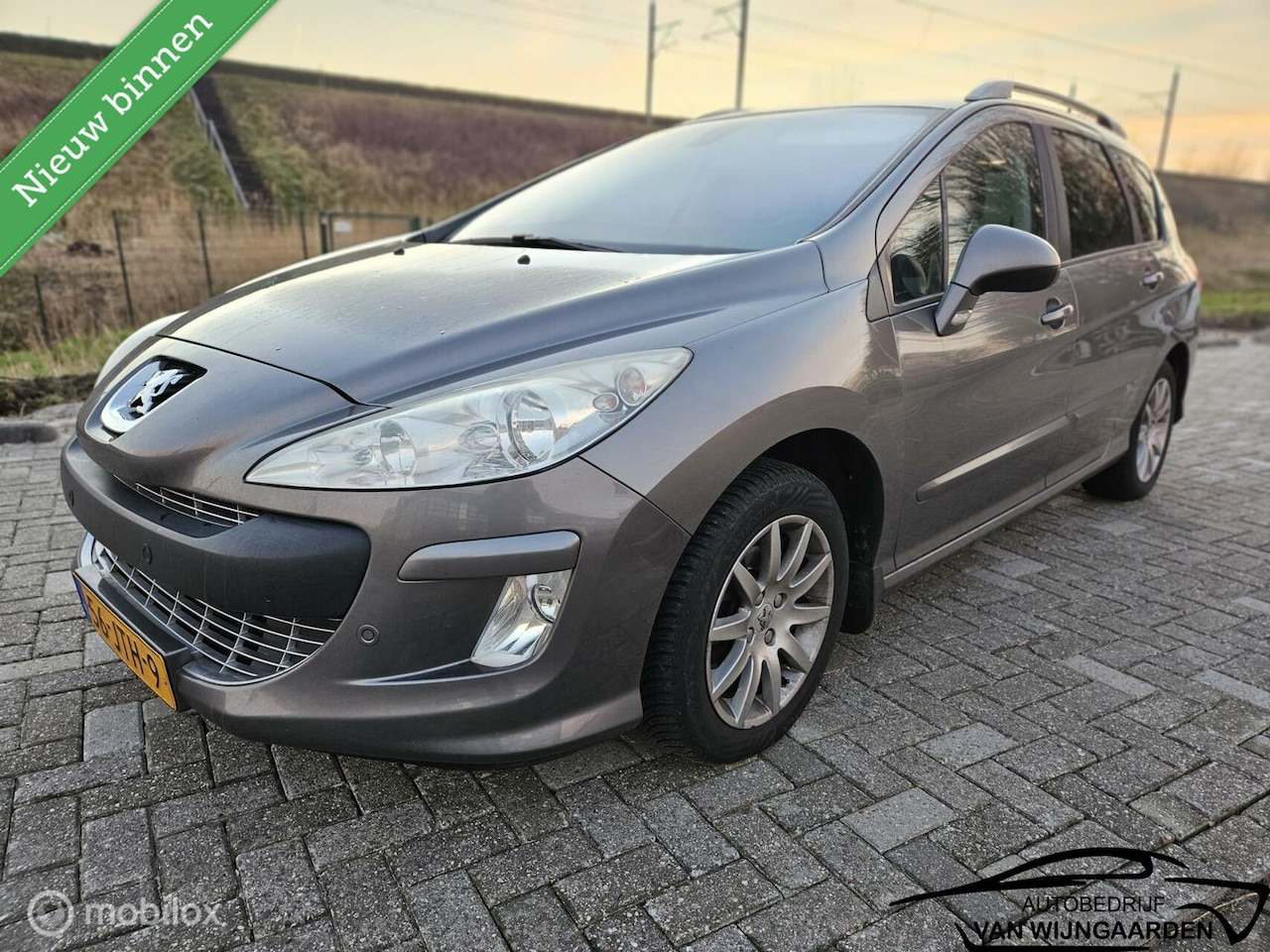 Peugeot 308 SW - 1.6 VTi XS Première 1.6 VTi XS Première,Airco,Trekhaak,LM Velgen - AutoWereld.nl